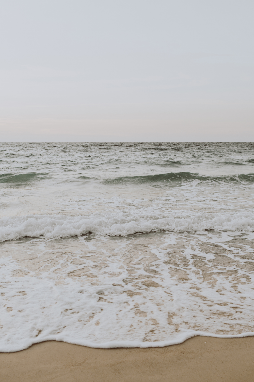 Image of waves hitting the shore