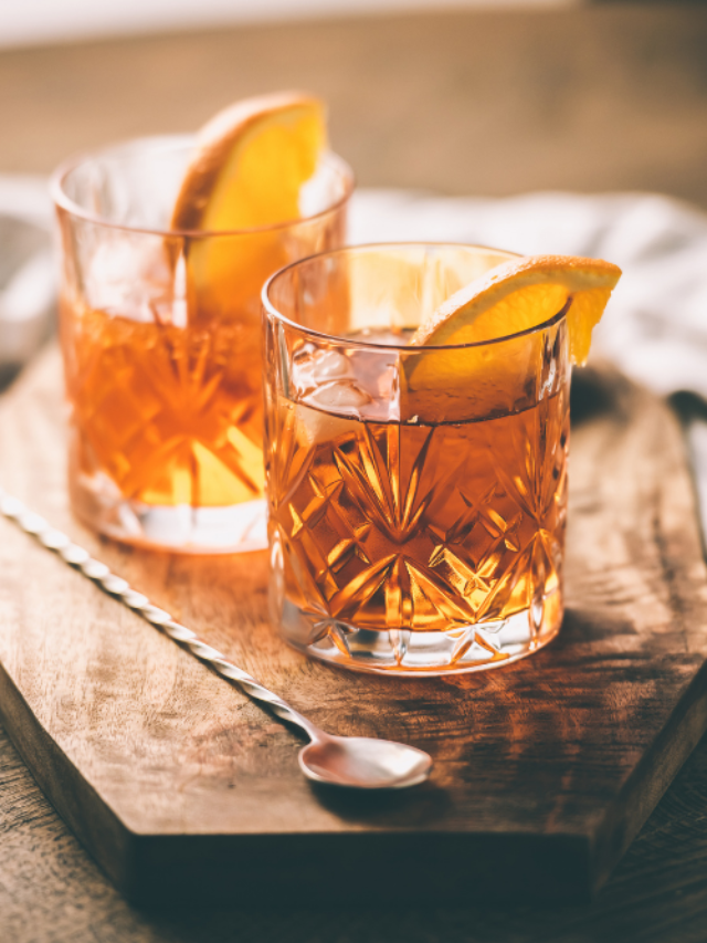 Two glasses of cocktails