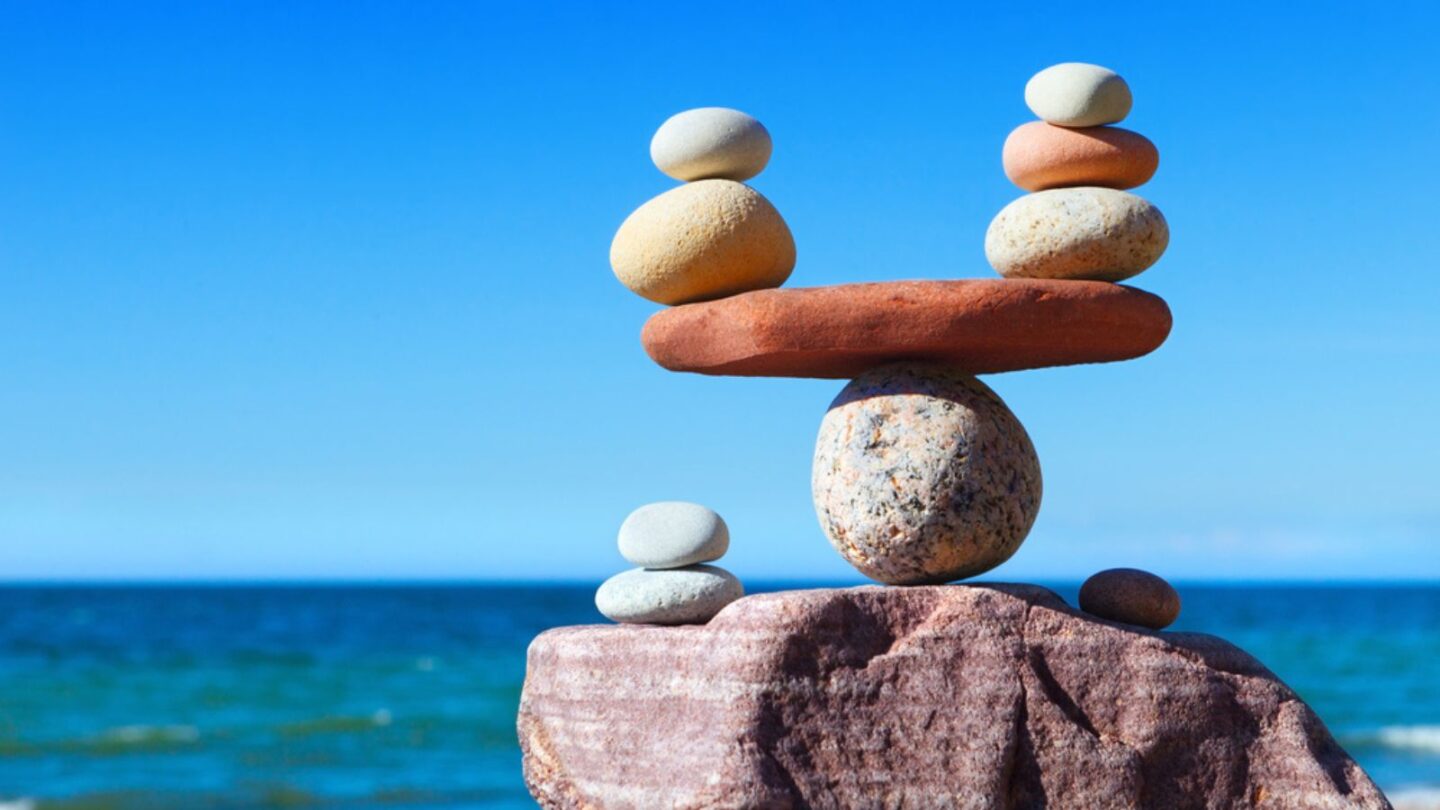 Balancing rocks by the sea